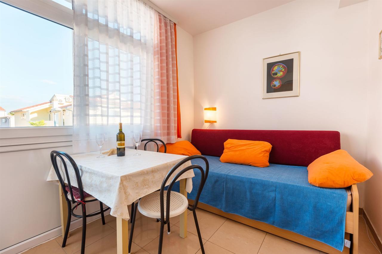 Apartments Zanze Vodice Esterno foto