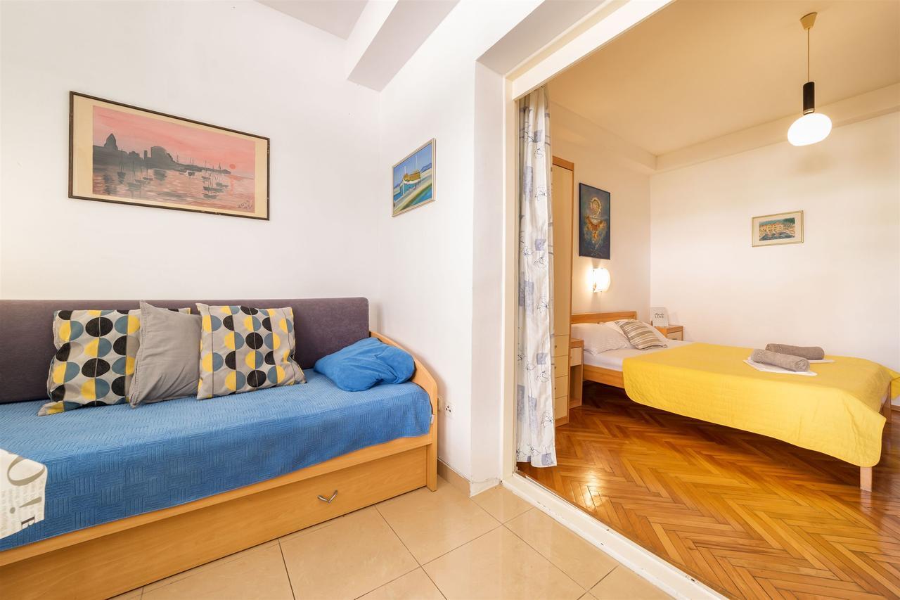 Apartments Zanze Vodice Esterno foto