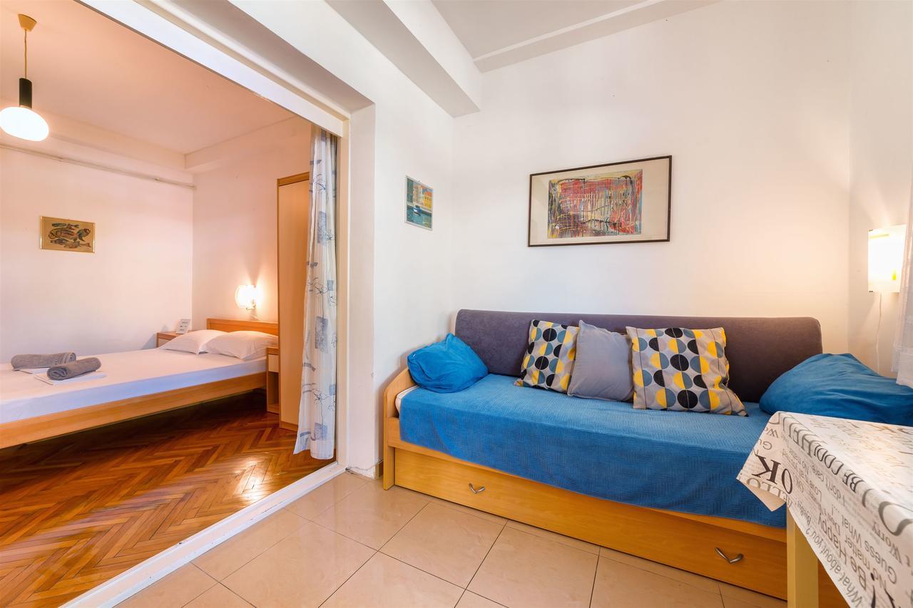 Apartments Zanze Vodice Esterno foto