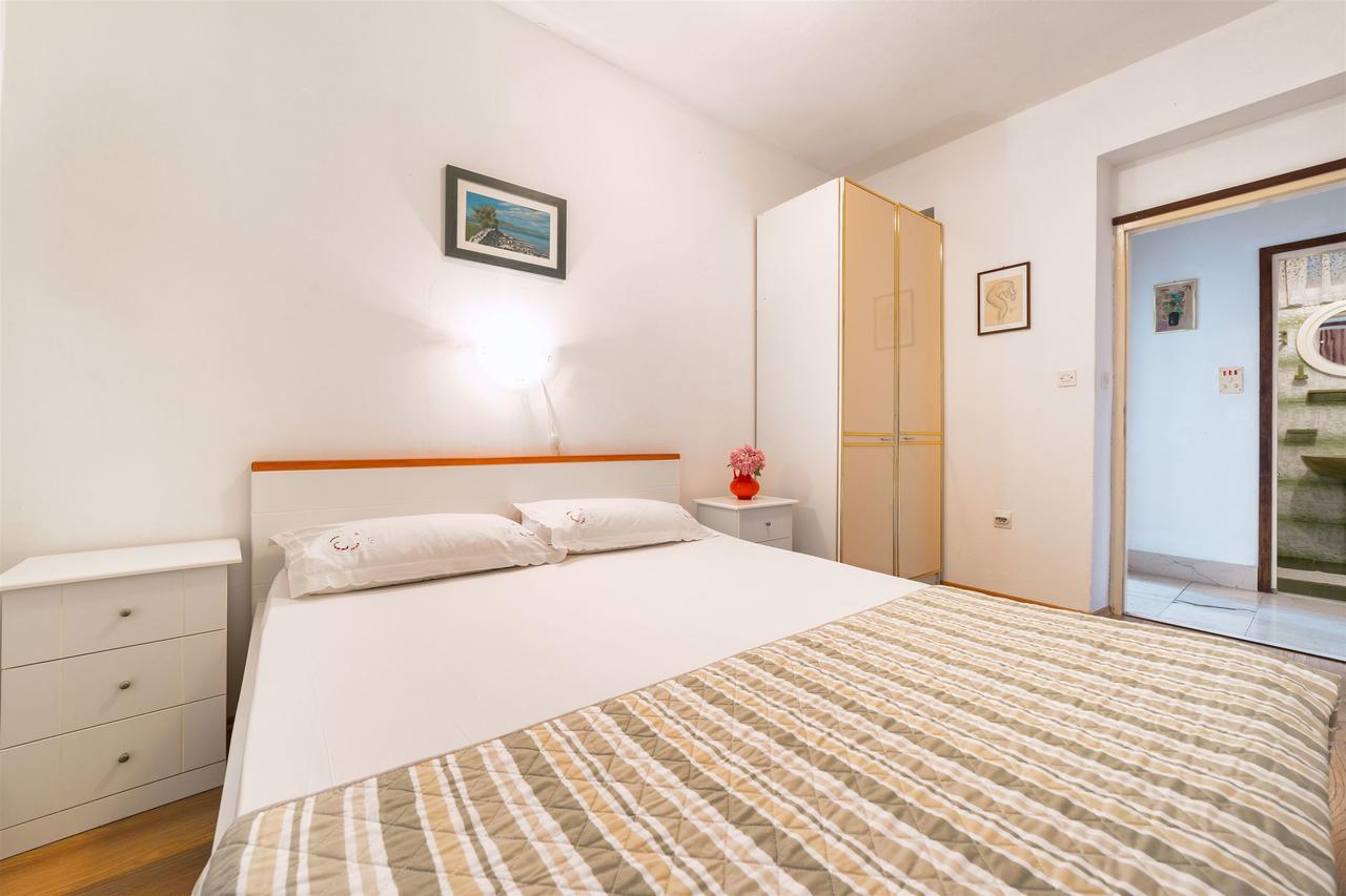 Apartments Zanze Vodice Esterno foto